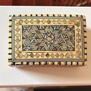 Egyptian ornate wooden jewelry box 🆕